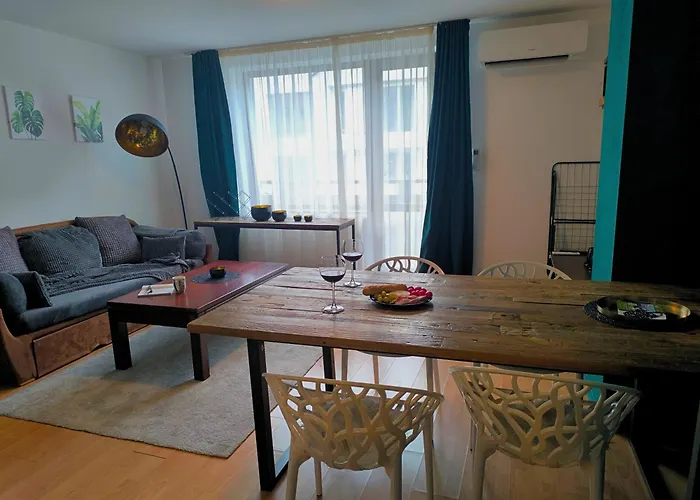 Botanique - Cozy With Free Bottle Of Wine Apartman *