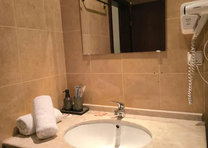 Botanique - Cozy With Free Bottle Of Wine Apartman *