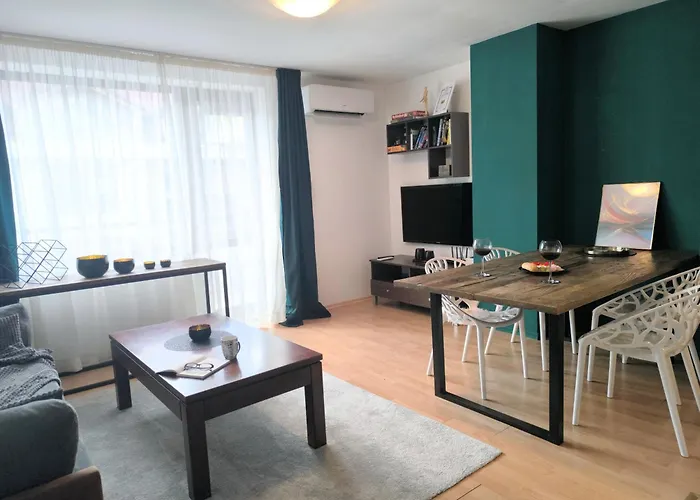 Botanique - Cozy With Free Bottle Of Wine Apartman *