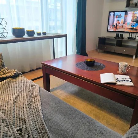Botanique - Spacious 1br, Terrace, Free Parking