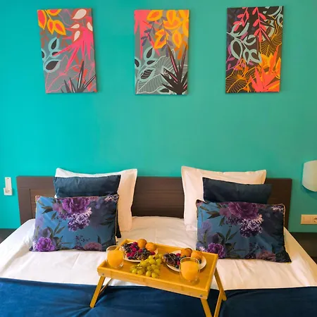 Botanique - Spacious 1br, Terrace, Free Parking *