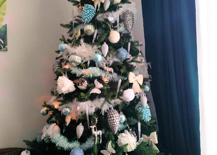 Апартамент Botanique - Cozy With Free Bottle Of Wine